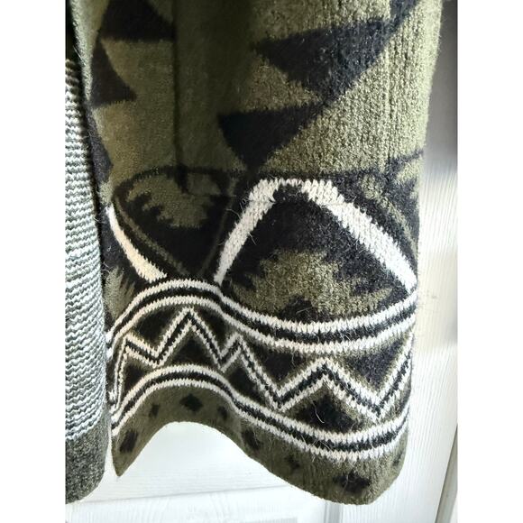 Frye Southwest Aztec Knit Cozy Cardigan Sweater Jacket Large NWT - Picture 5 of 9